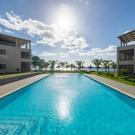 Pierre Bleue Beachfront Villa